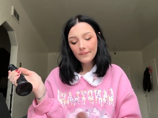 Webcam fun mature brunette with toys cum on cam