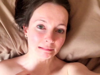 Cute amateur brunette naughty in solo jerking show on camera